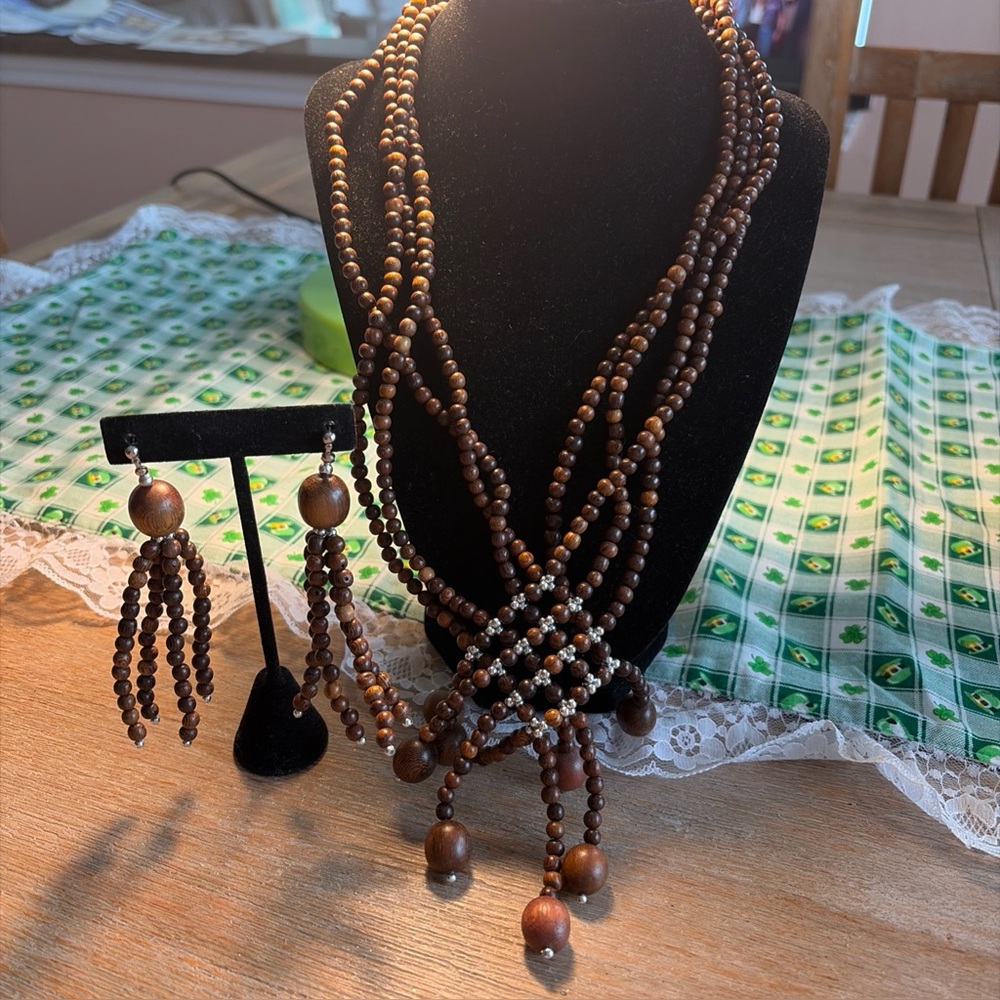 Vintage Elegant Brown Beaded wooden Necklace and Earring Set